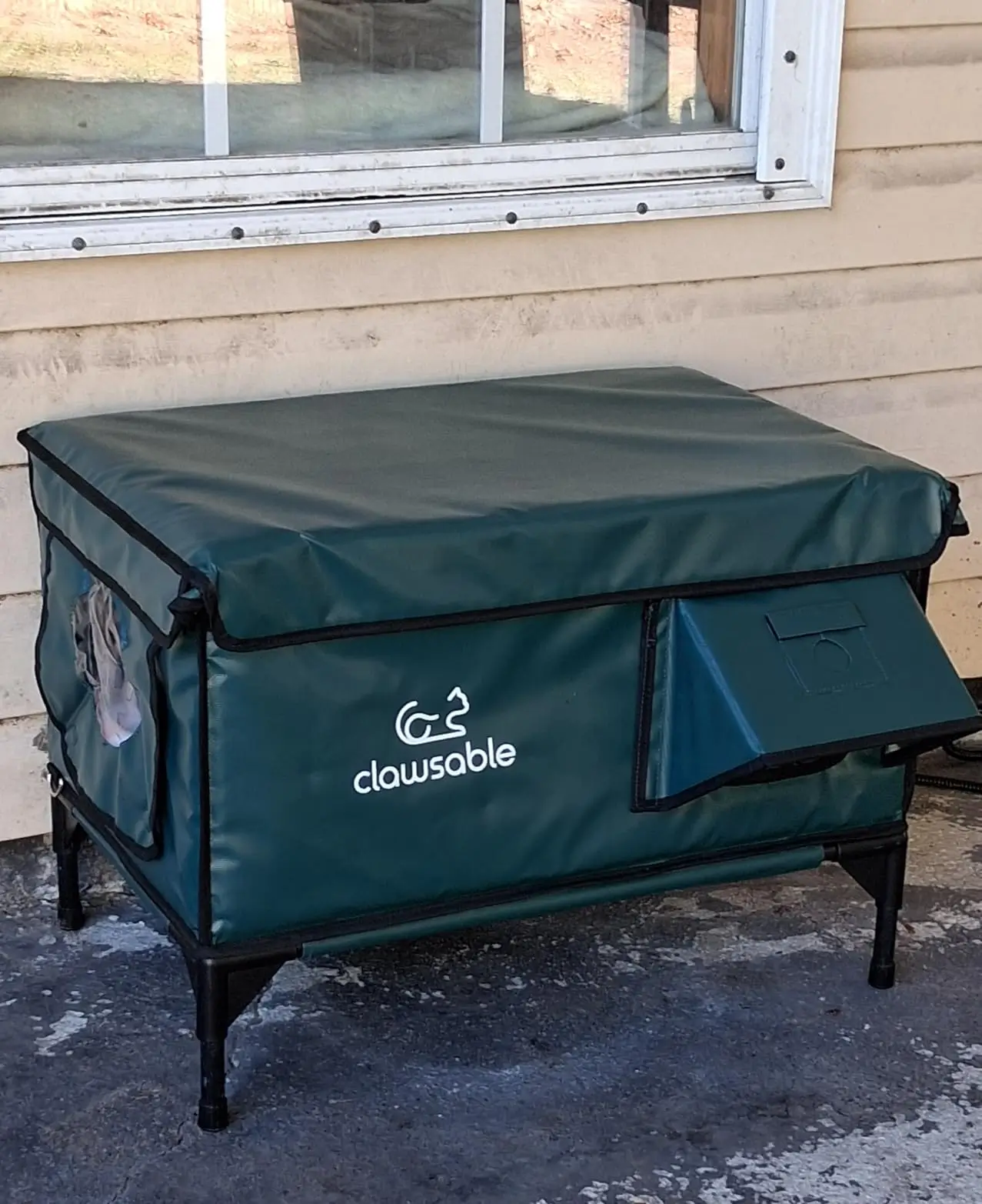 indestructible heated cat house